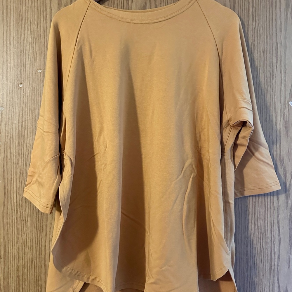 Blondie Apparel East End Classic Sweater Gold